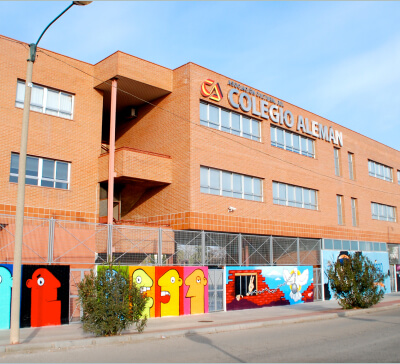 Fassade der Deutschen Schule von Zaragoza