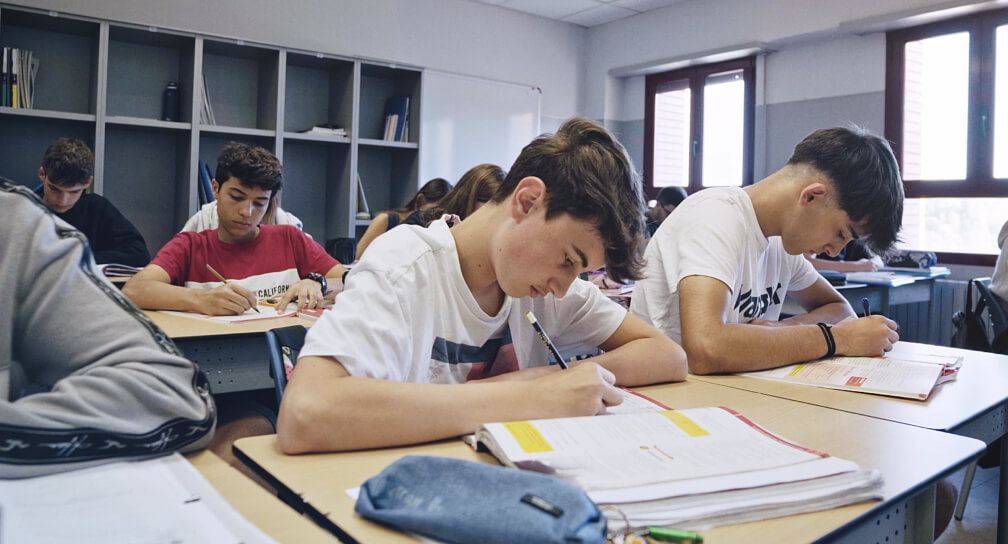 Secondary school students at Colegio Alemán