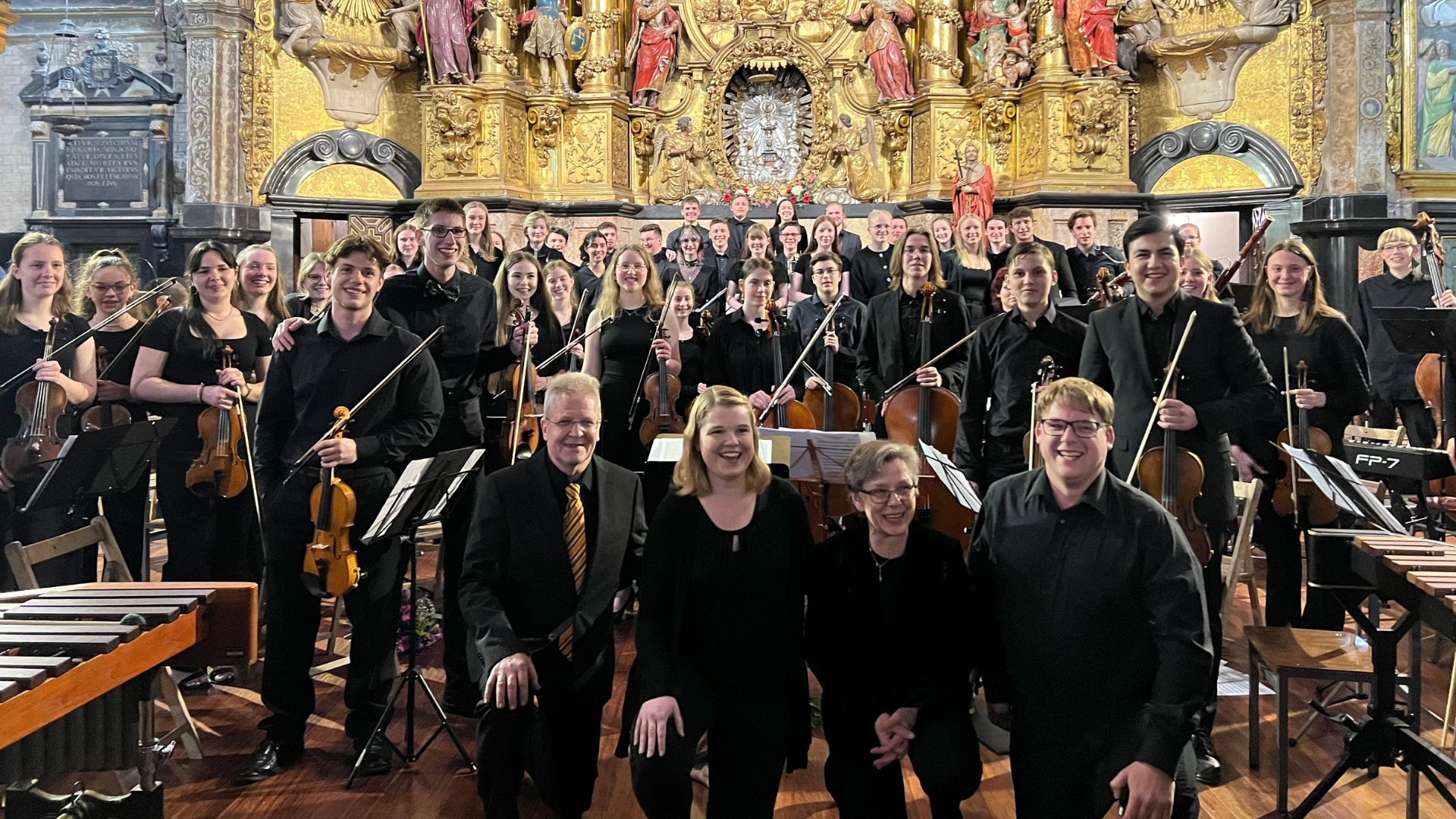 El colegio Liebigschule Giessen de Alemania ofrece su tradicional concierto