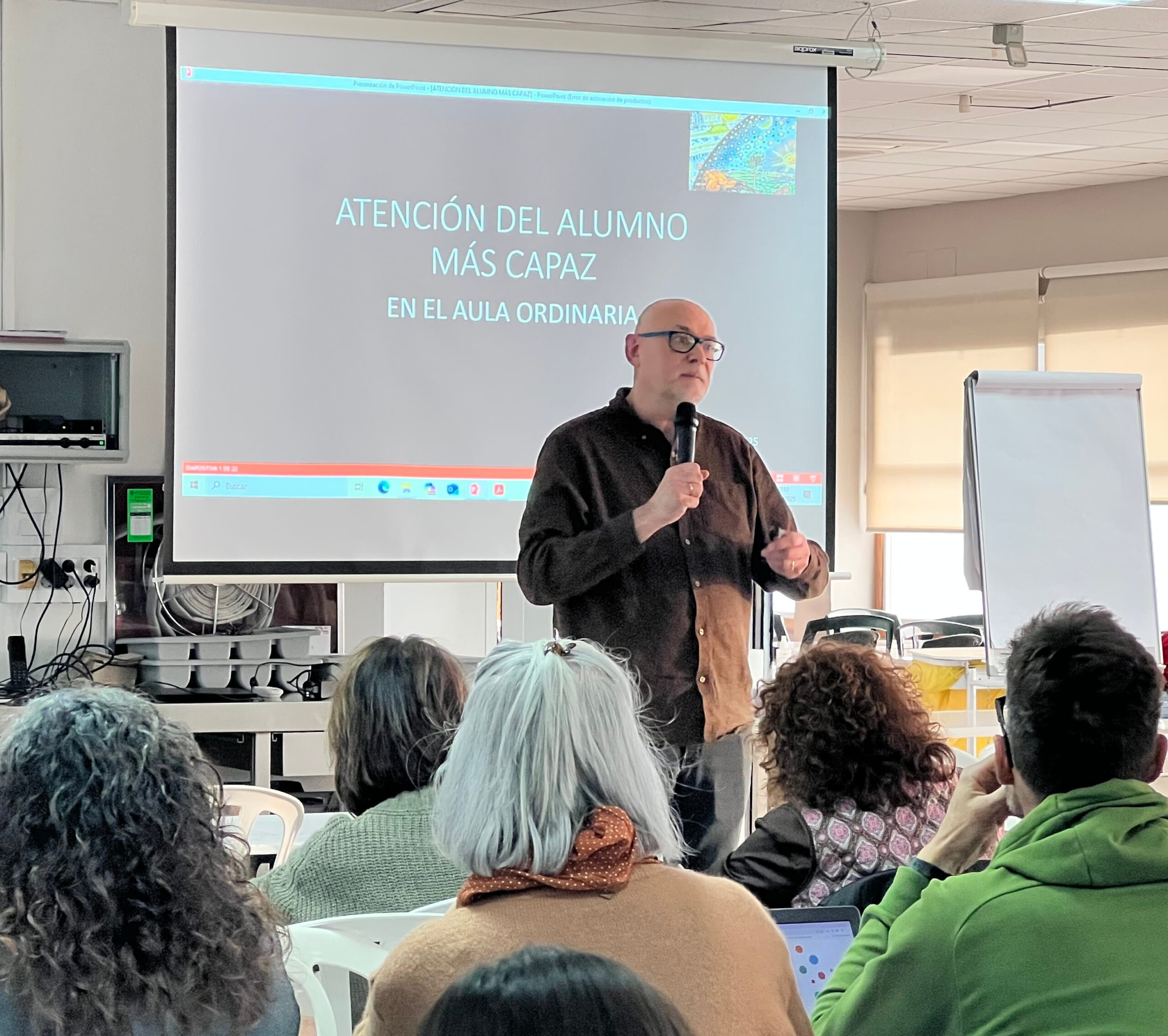 Formación al profesorado: «Actuaciones con el alumnado más capaz»